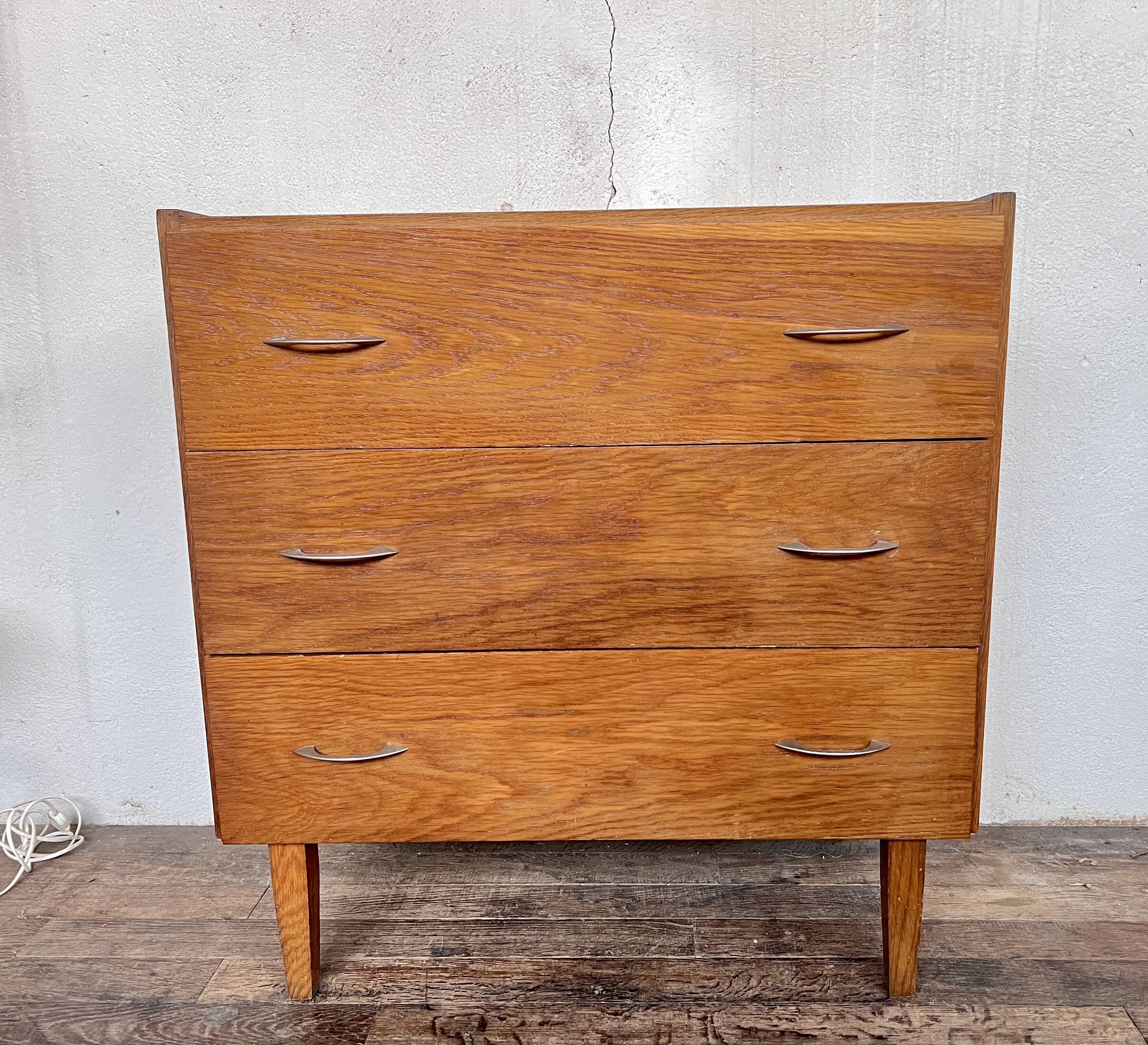 Commode vintage - chêne clair - couleur - rétro - 1950/1960 | Selency