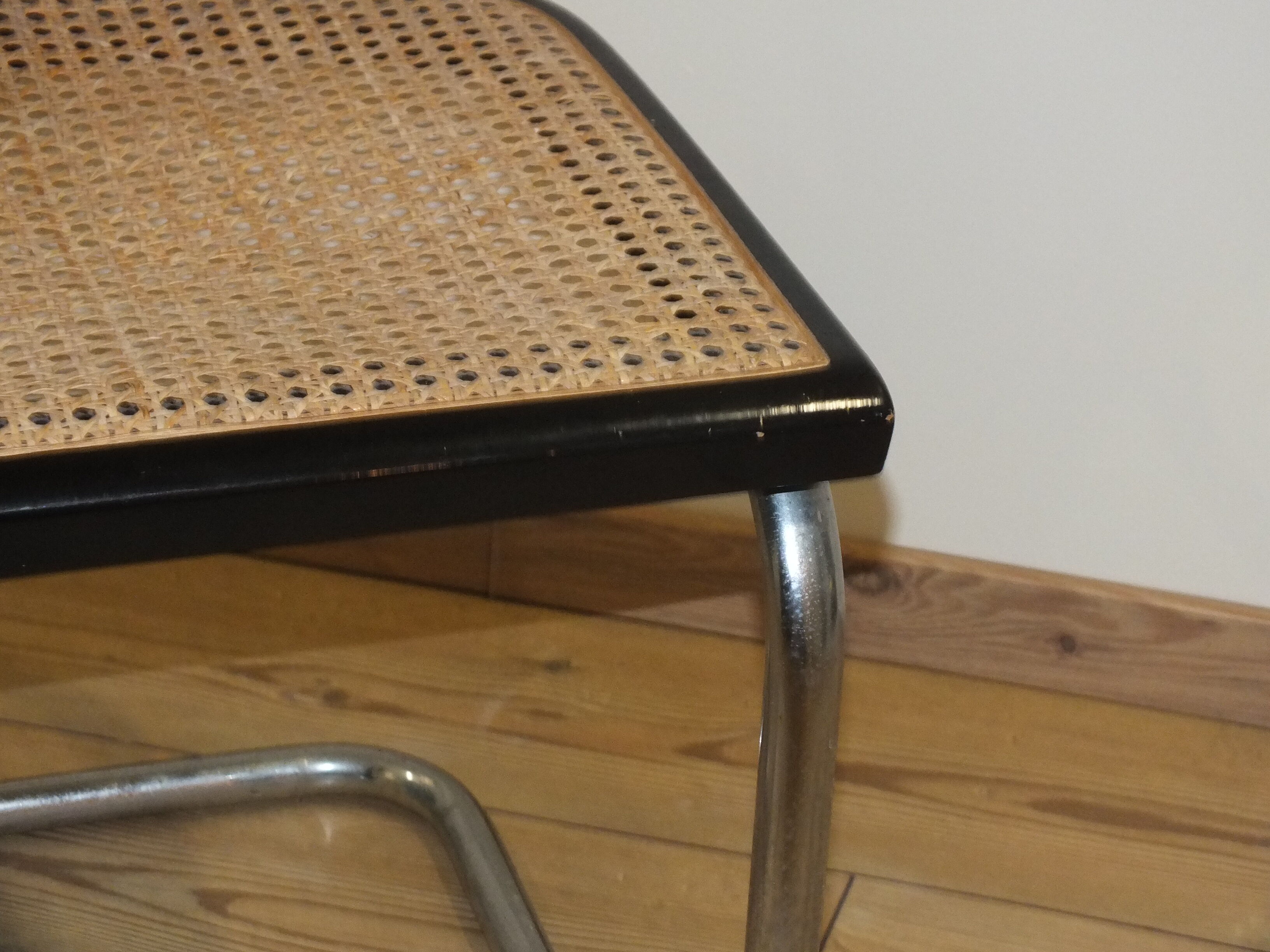 Cesca B32 black chair by Marcel Breuer