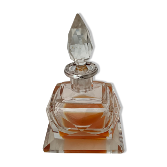 Old perfume bottle 1920/1930 art deco with its diamond faceted cap