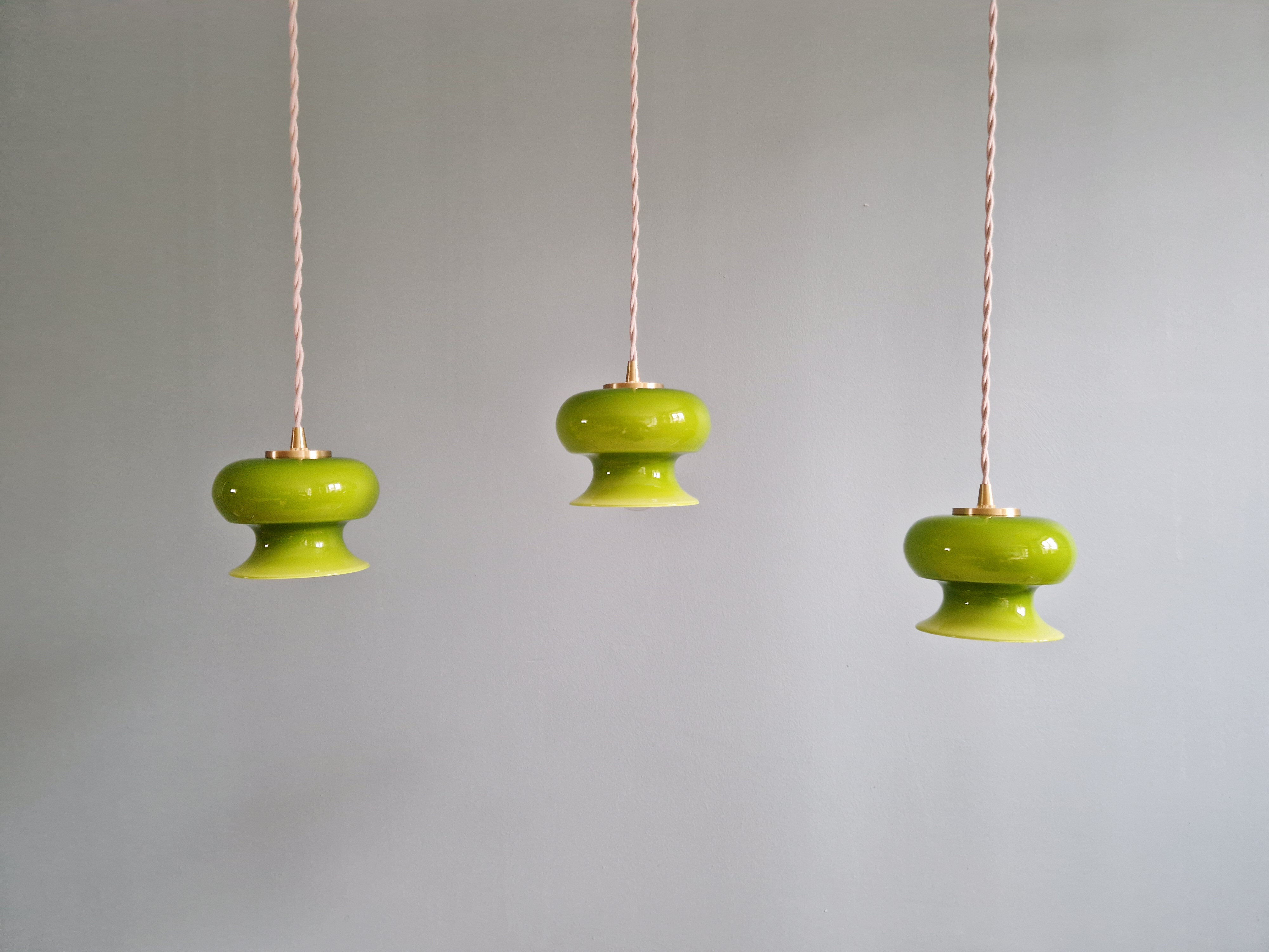 Vintage suspension trio in green opaline, 1960s-70s.