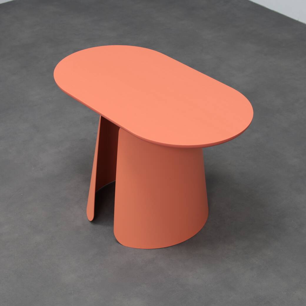 Side table Totem Pill by Puik Design pink
