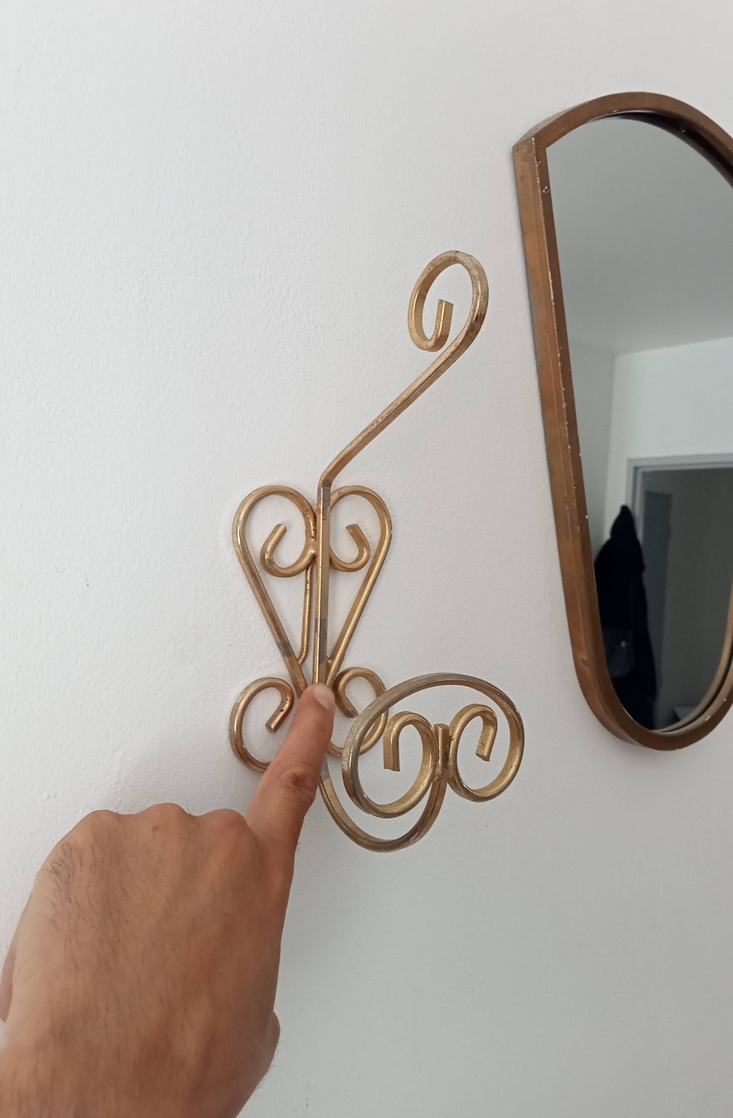 Patère porte manteau mural vintage en métal doré