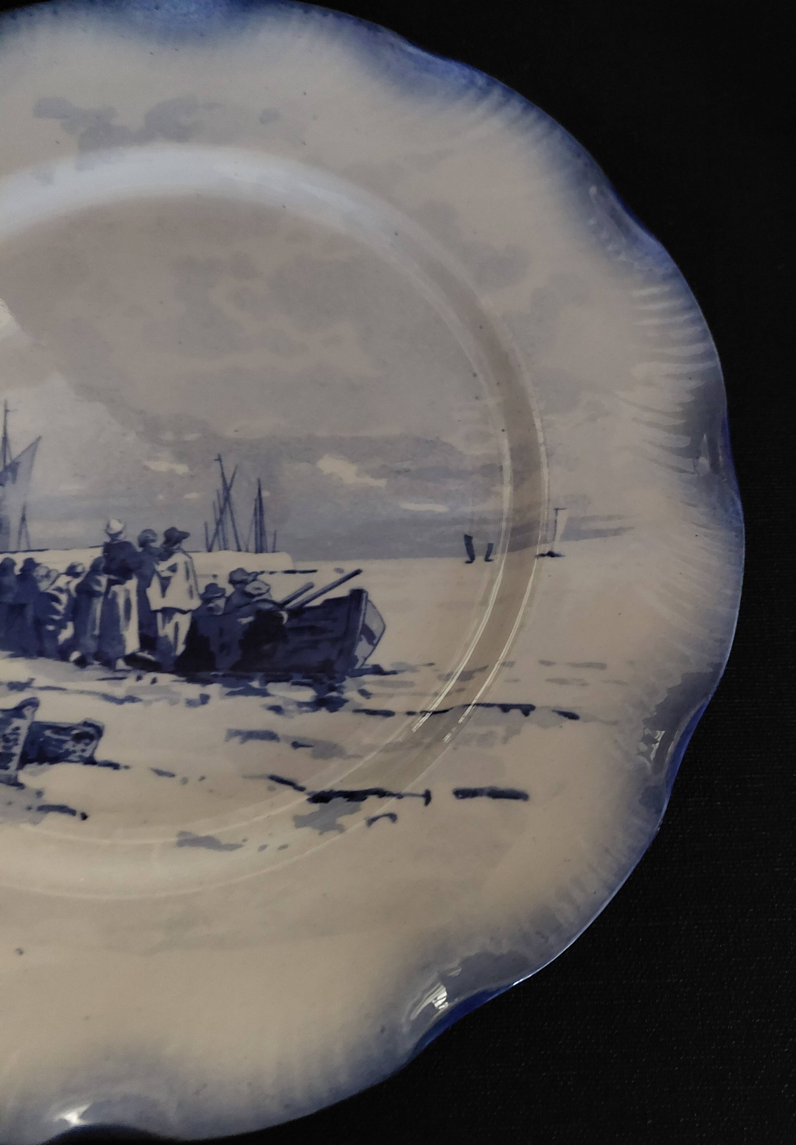 Sarreguemines earthenware plate with Marine decor late 19th century early 20th century