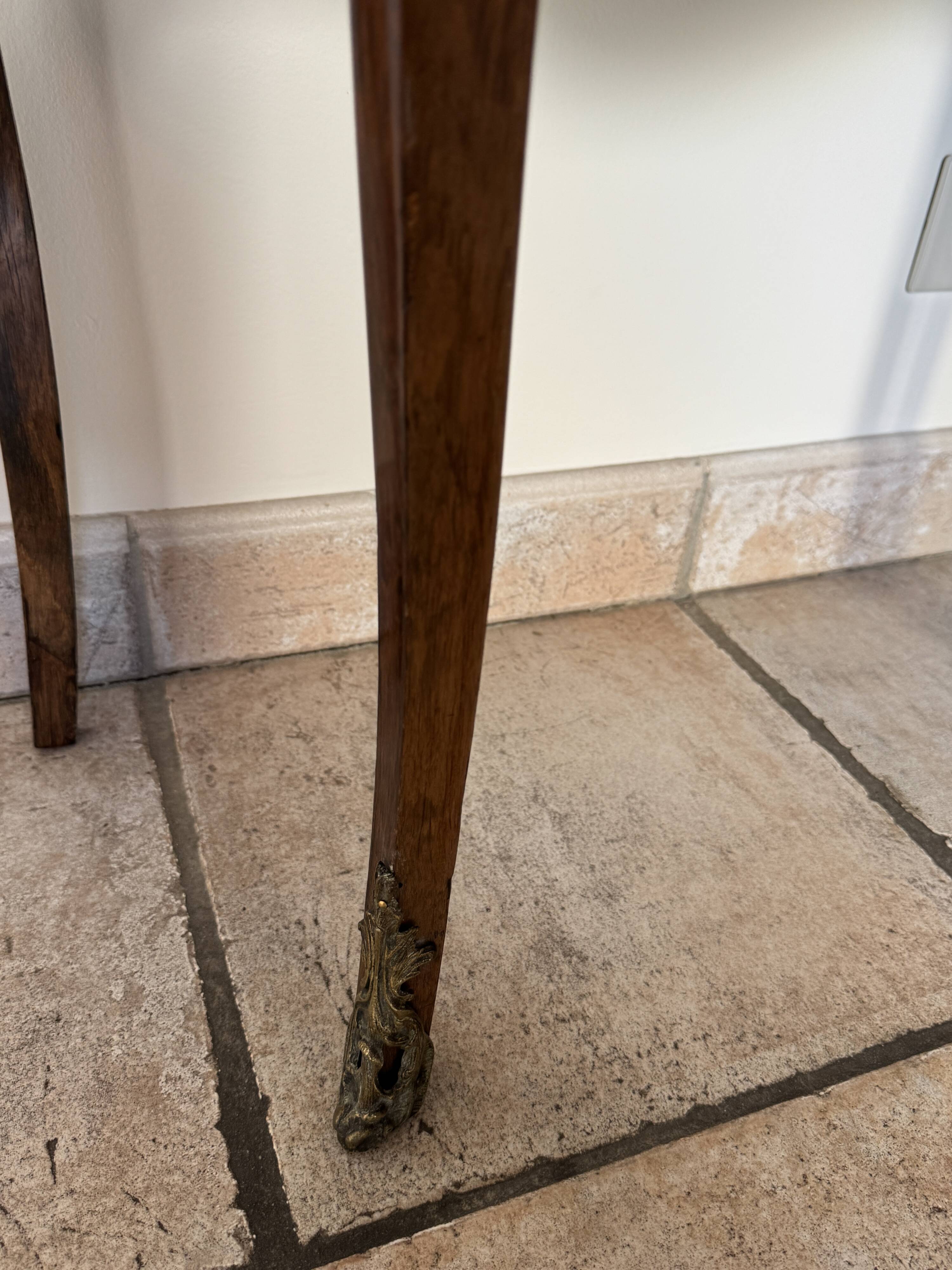 Small curved chest of drawers in Louis XV style