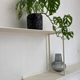 Joa fine shelves
