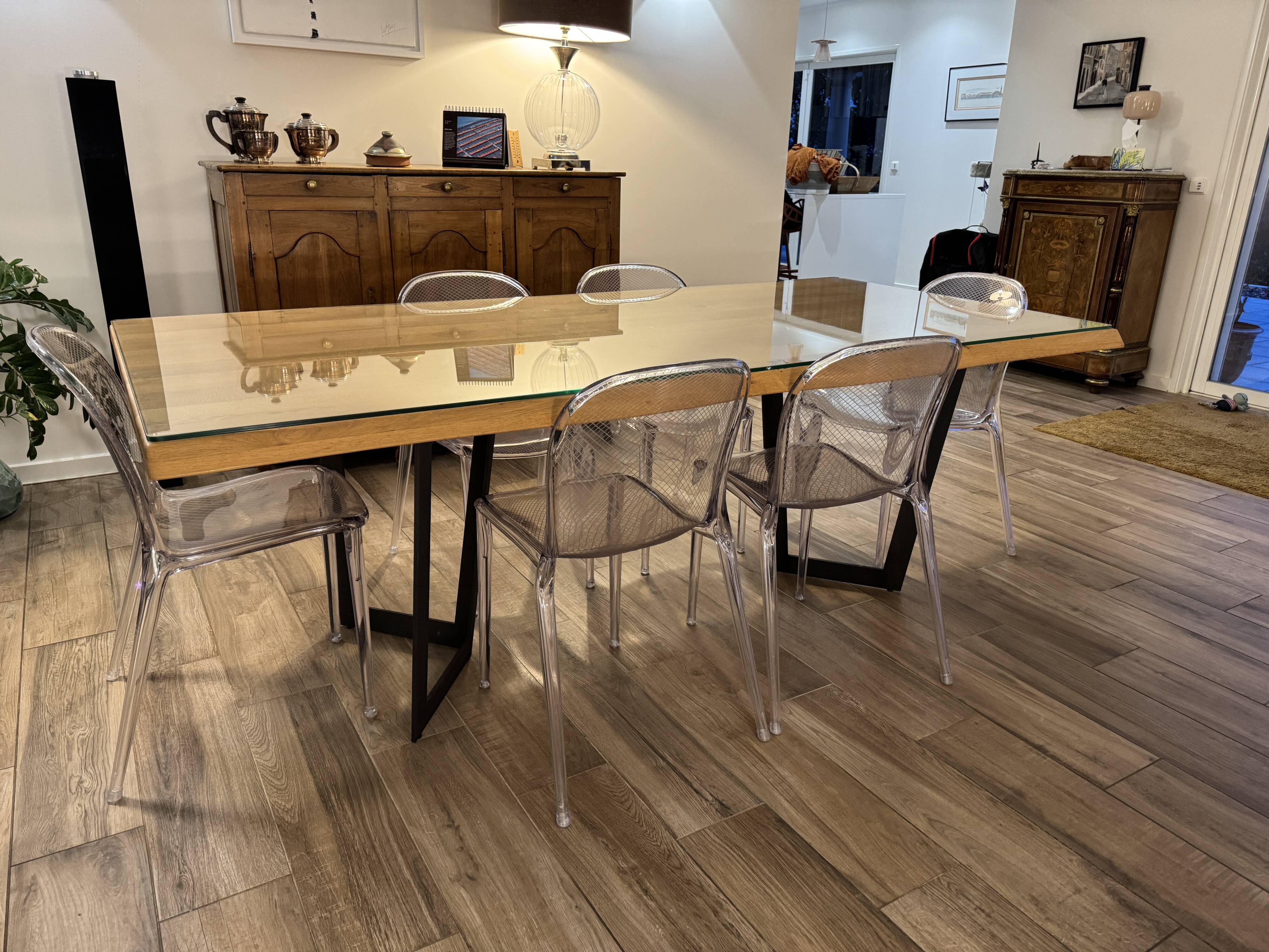 Wooden table model Goyaa published by XXL, 2017