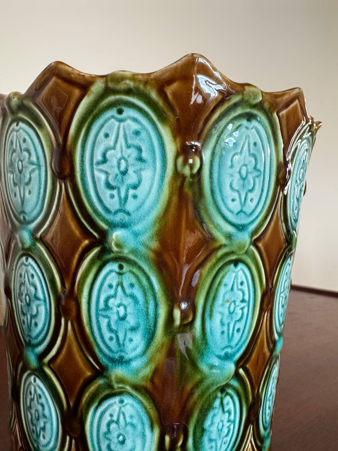 Art Deco barbotine cachepot