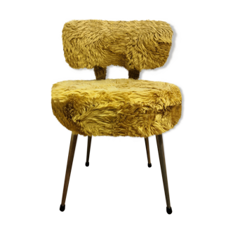 Vintage chair in moumoute