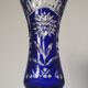 Vase cristal taillé bleu