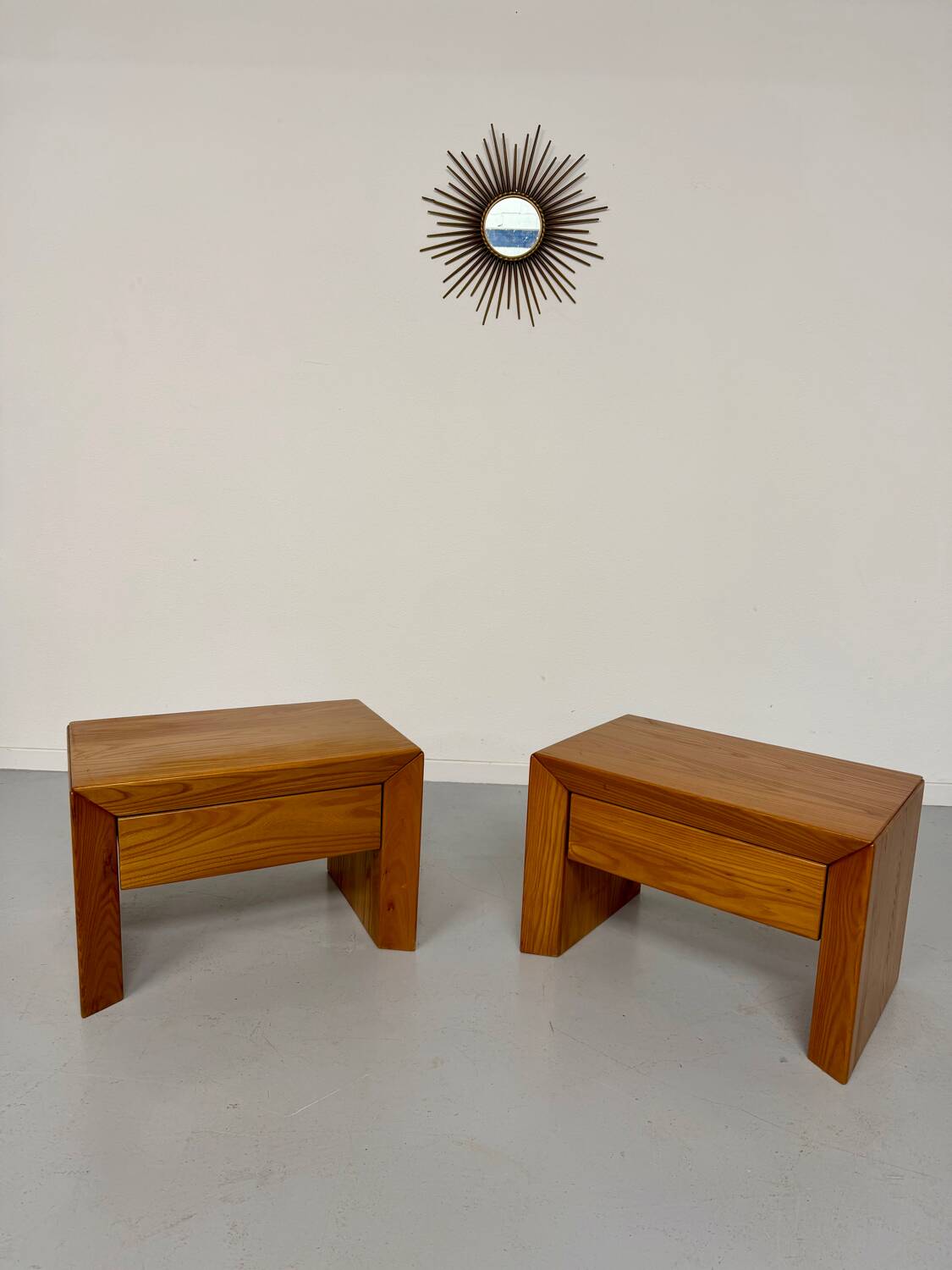 2 bedside tables in elm, designed by Maison Regain, France, 1970s.