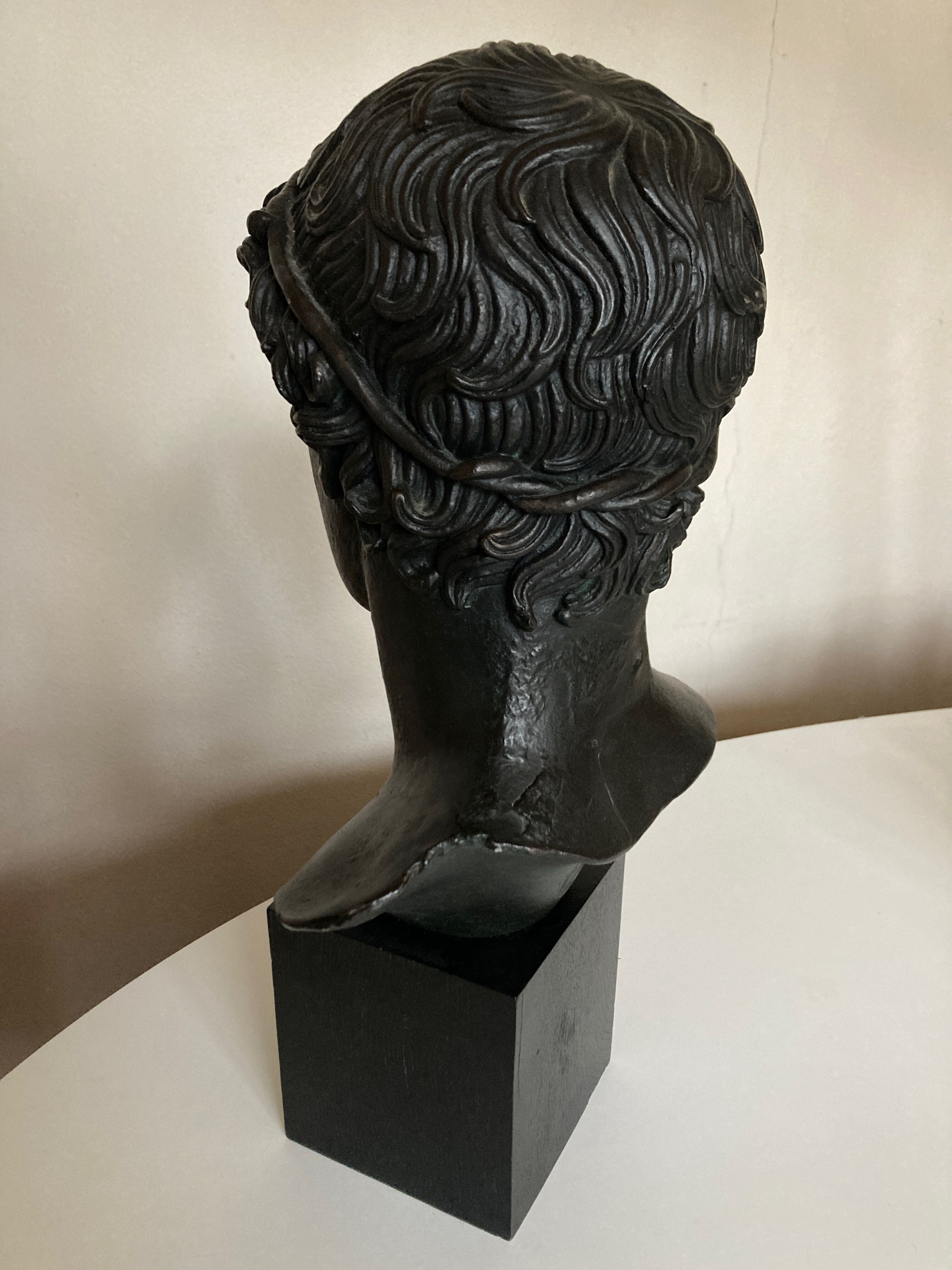 Athlete's head winner Greco Roman antiquities Louvre Museum