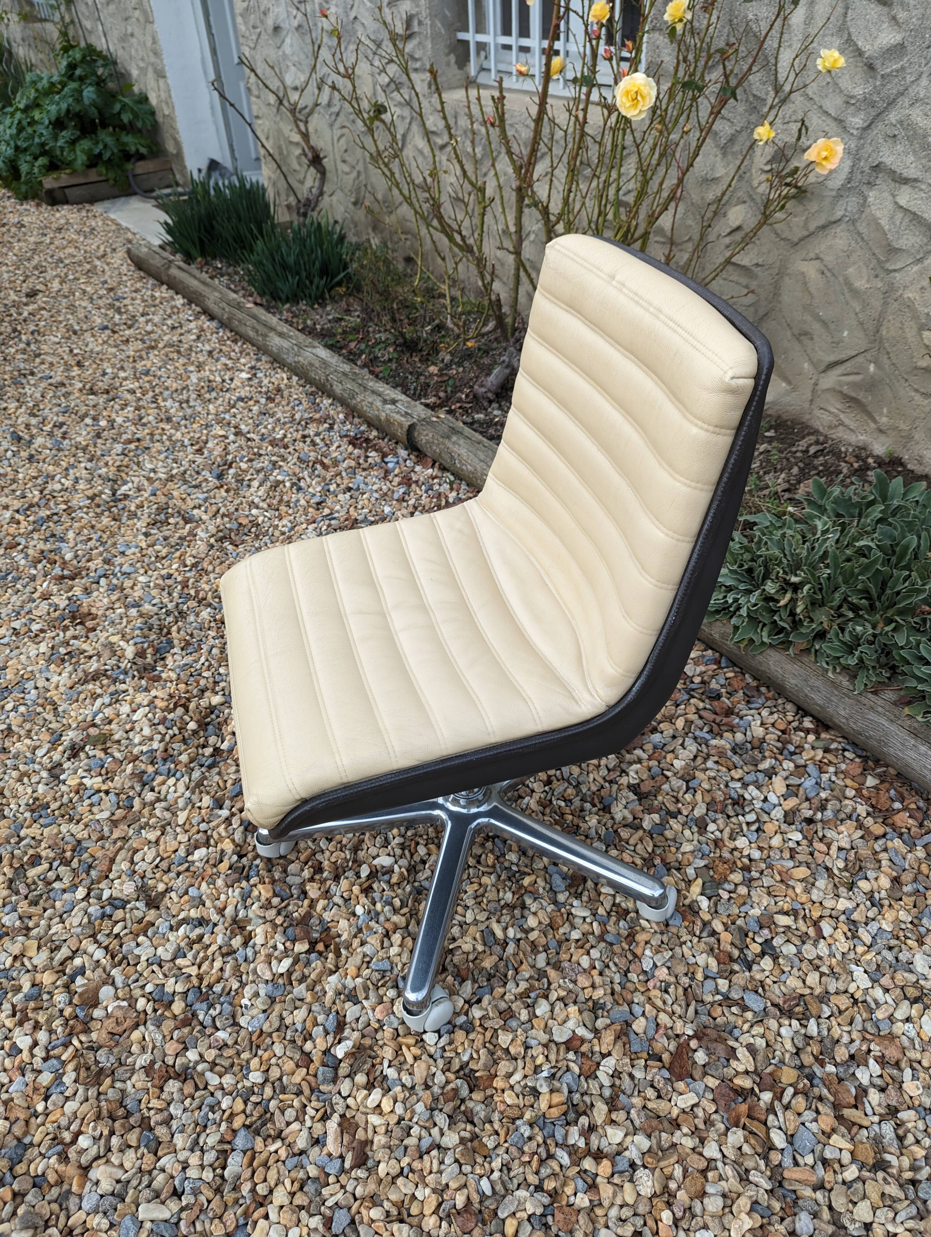 70s desk armchair