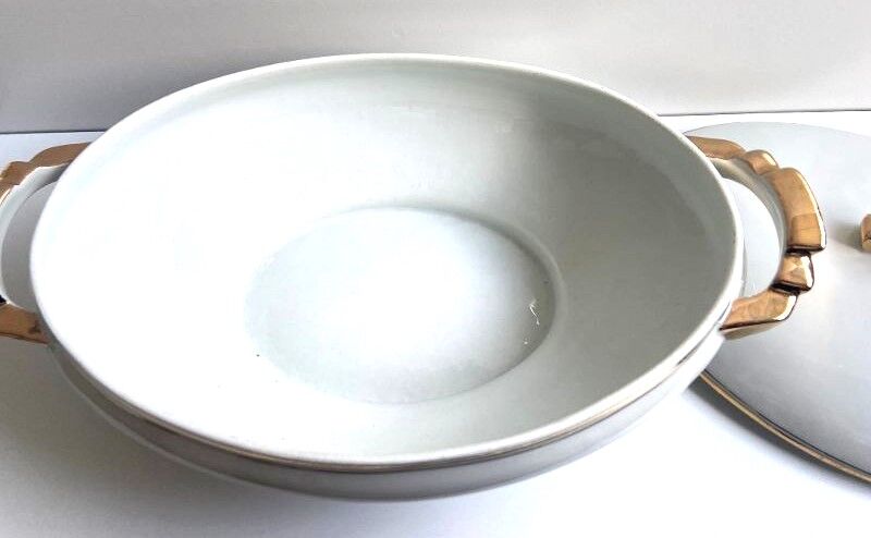 Soup Tureen Vegetable Dish Serving Plate Centrepiece Fine Porcelain Unmarked