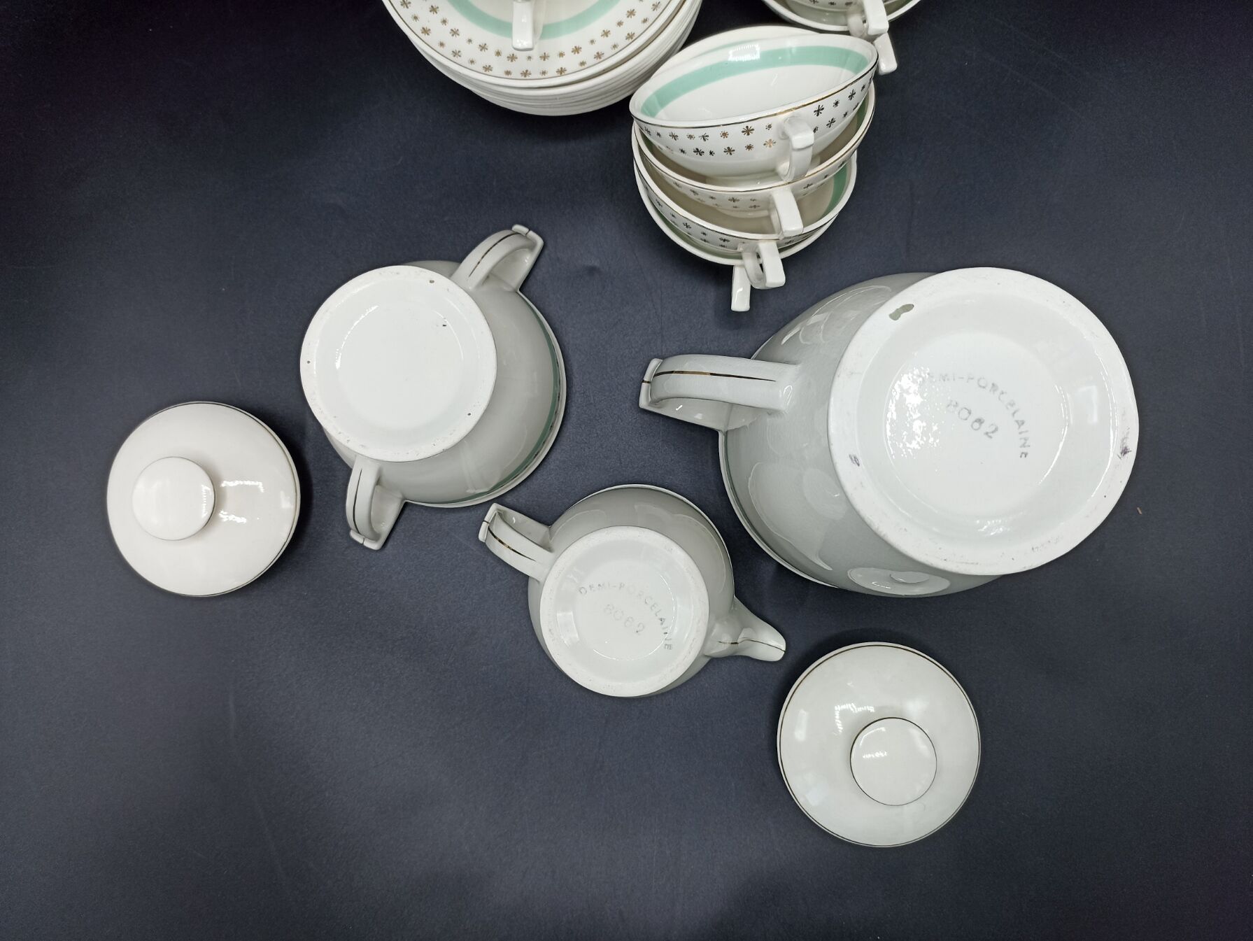 Tea set stars and mint green in semi-porcelain