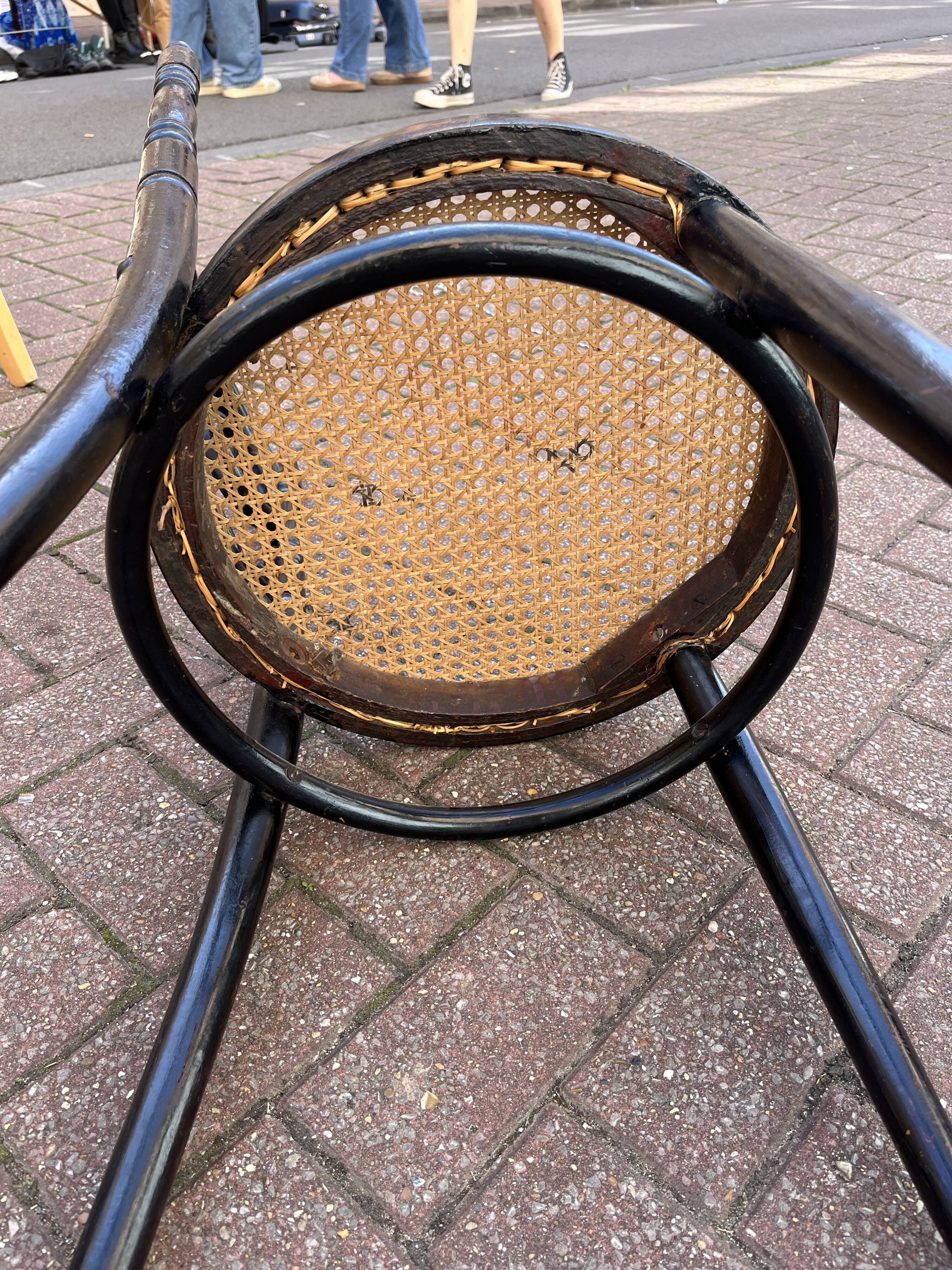 Chaise bistrot ancienne Fischel
