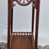 Breton saddle in solid wood with spindle decoration