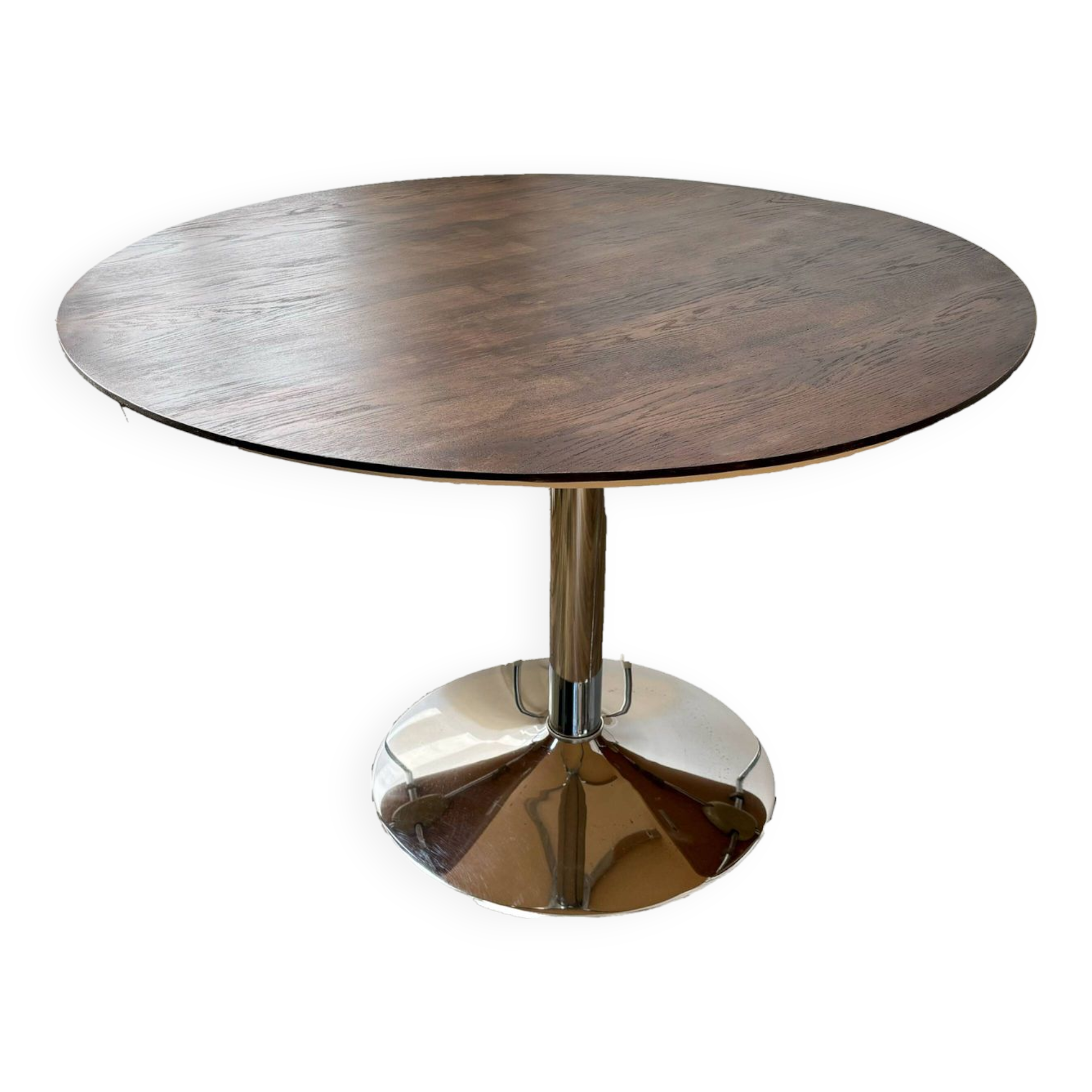 Tulip dining table with chrome base