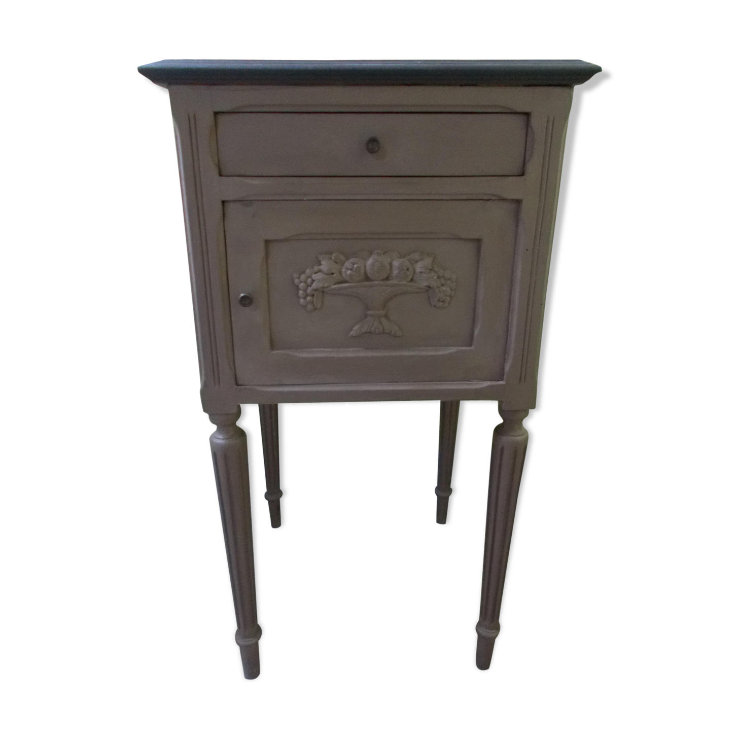 Appoint table bedside patinated mole