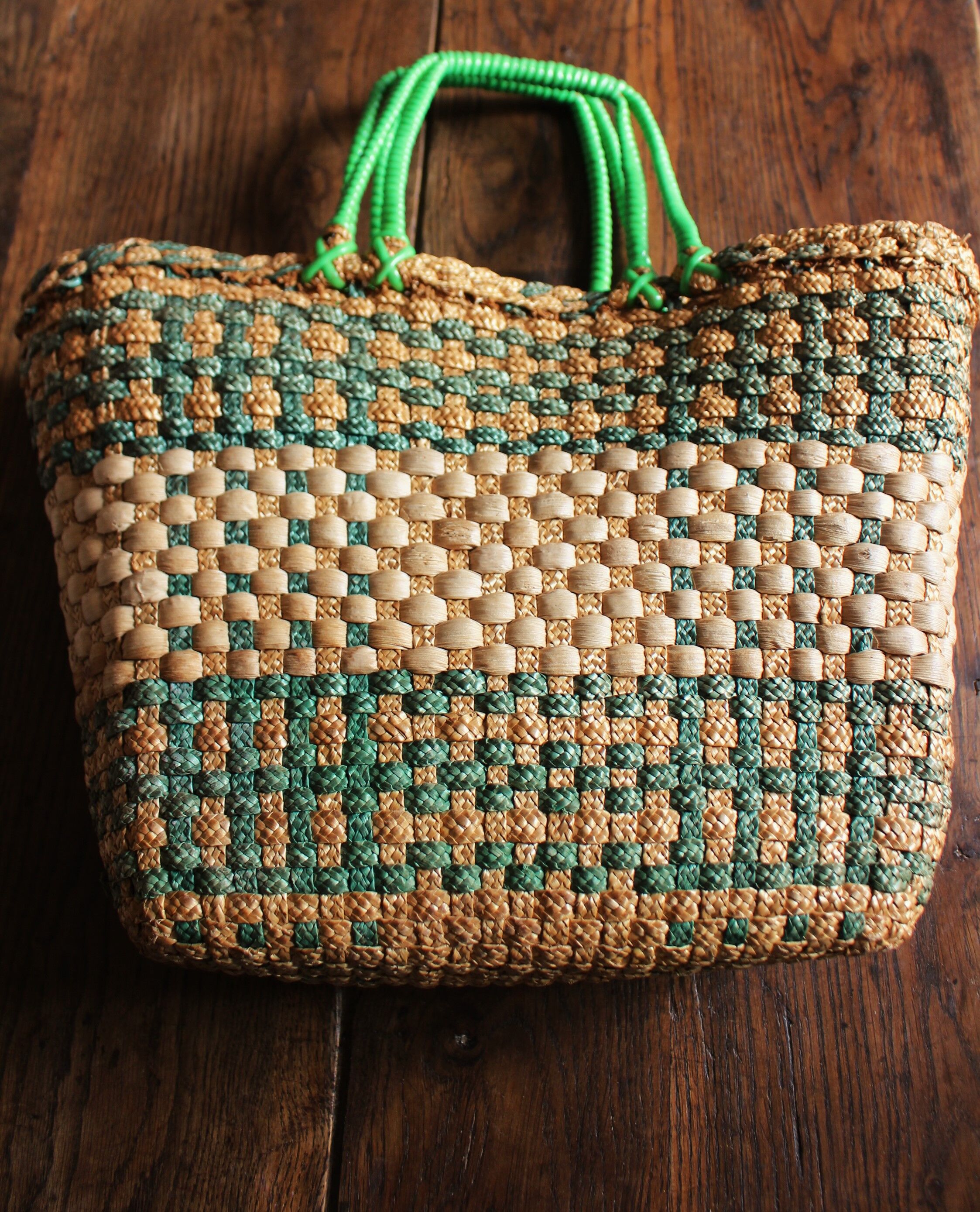 Panier vannerie vintage tressage vert anses scoubidou