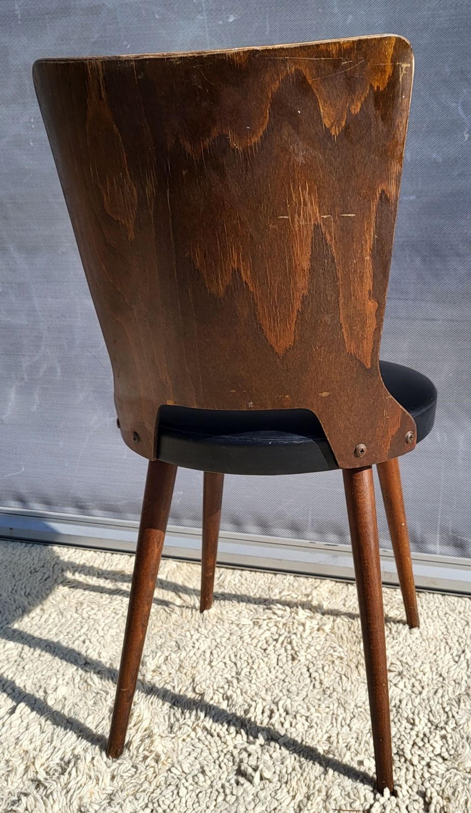 Chaise Dove • Baumann • Simili noir