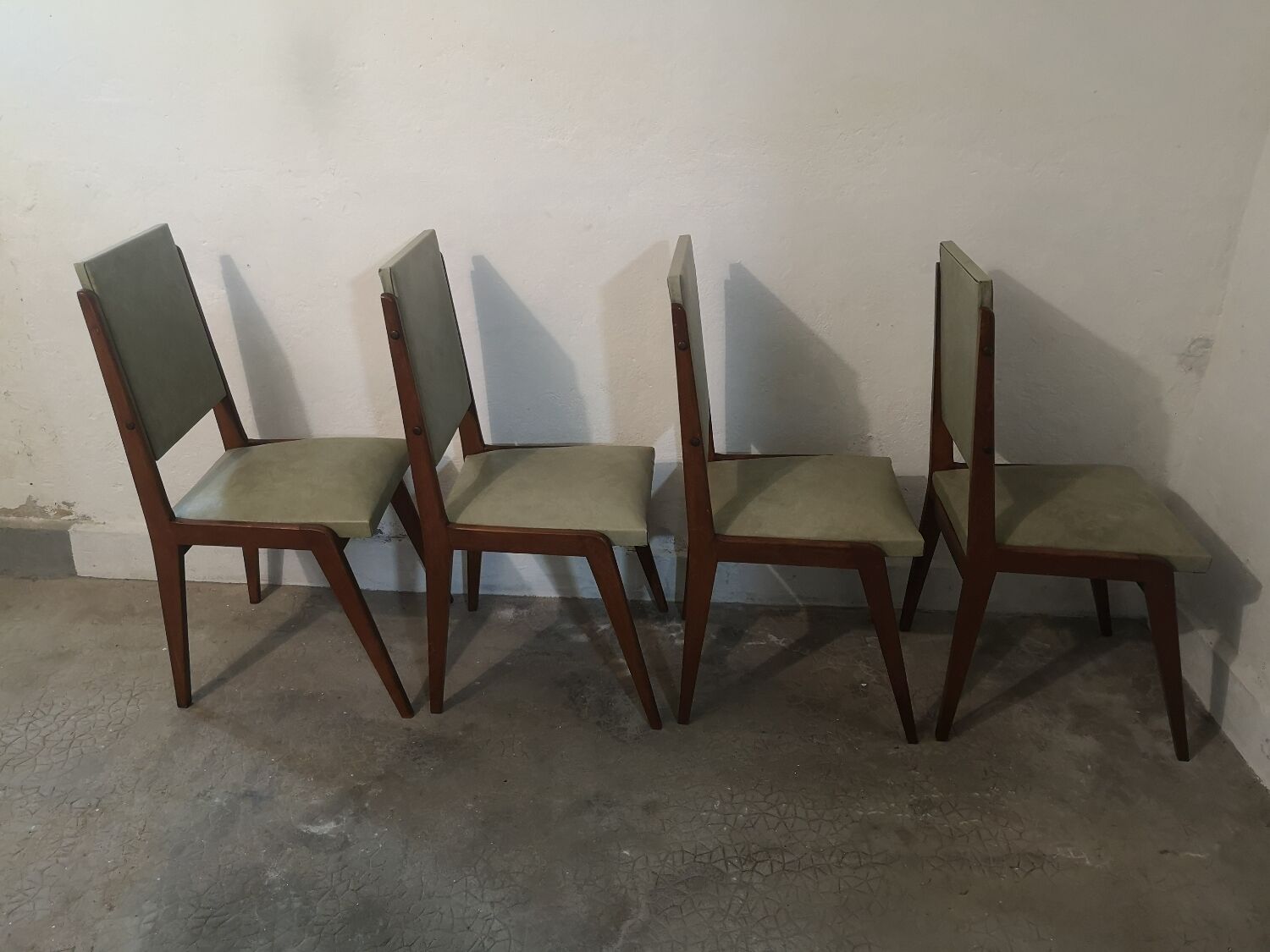 Set of 4 vintage chairs