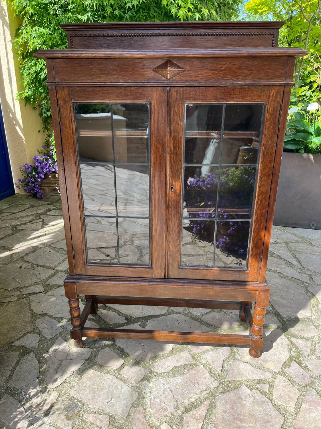 Antique 2-door display cabinet