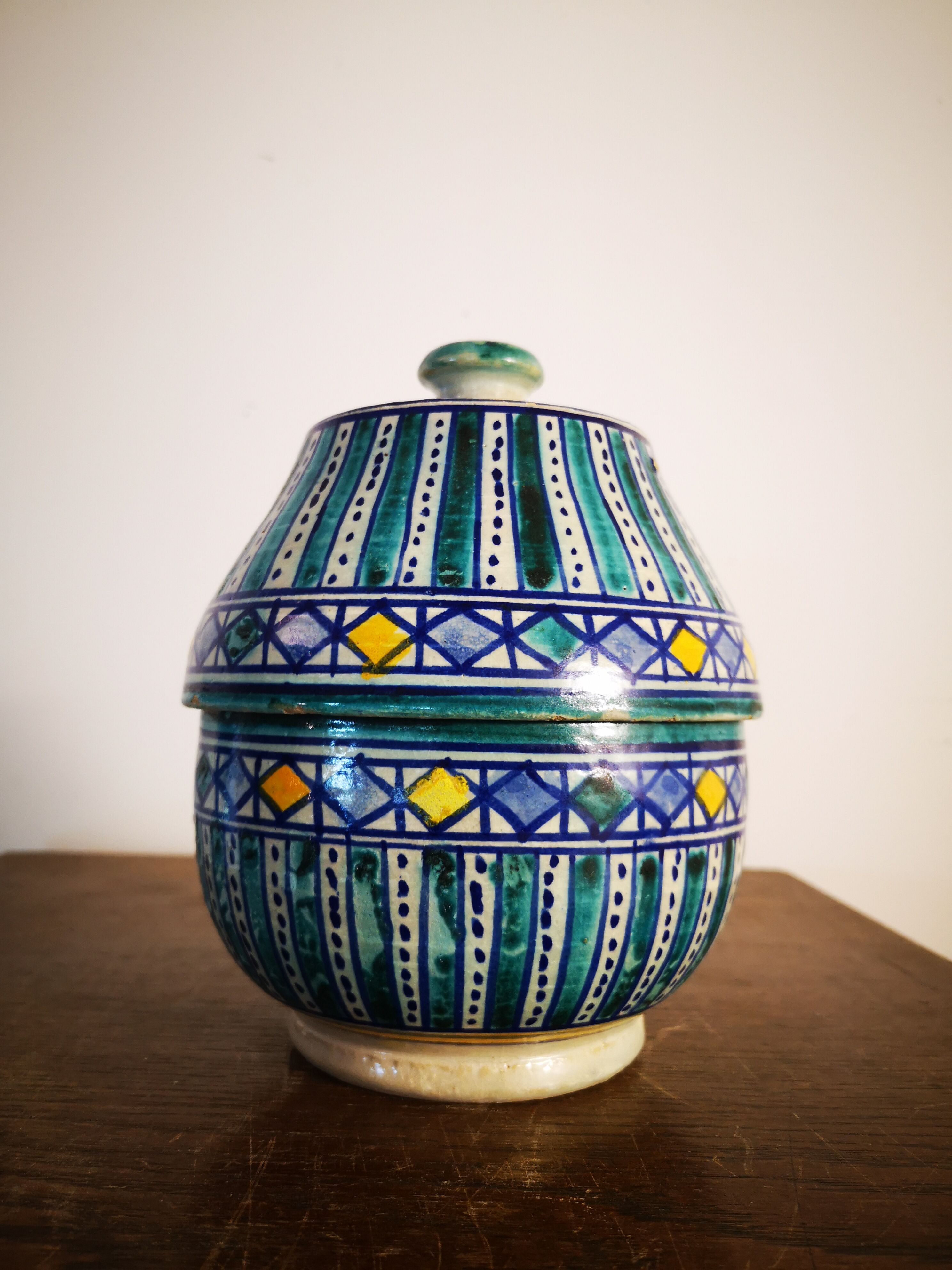 Candy pot ceramic hand painted