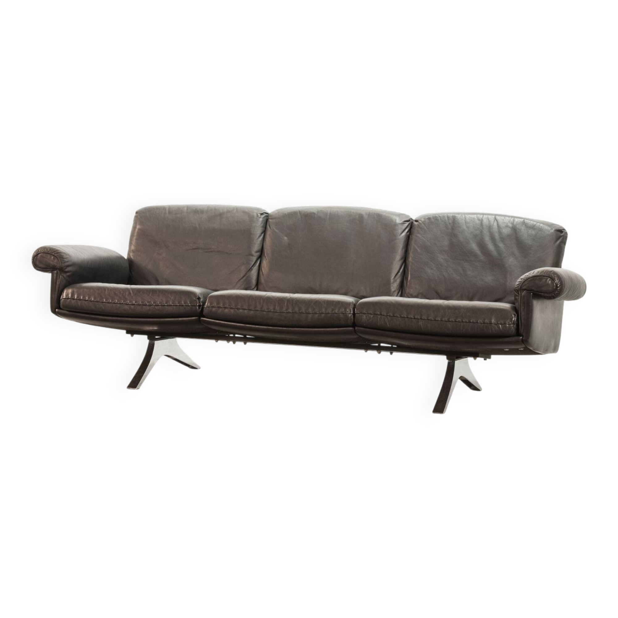 De Sede Black Leather Strap Stitched Three-Seat Sofa DS31. Switzerland, 60s