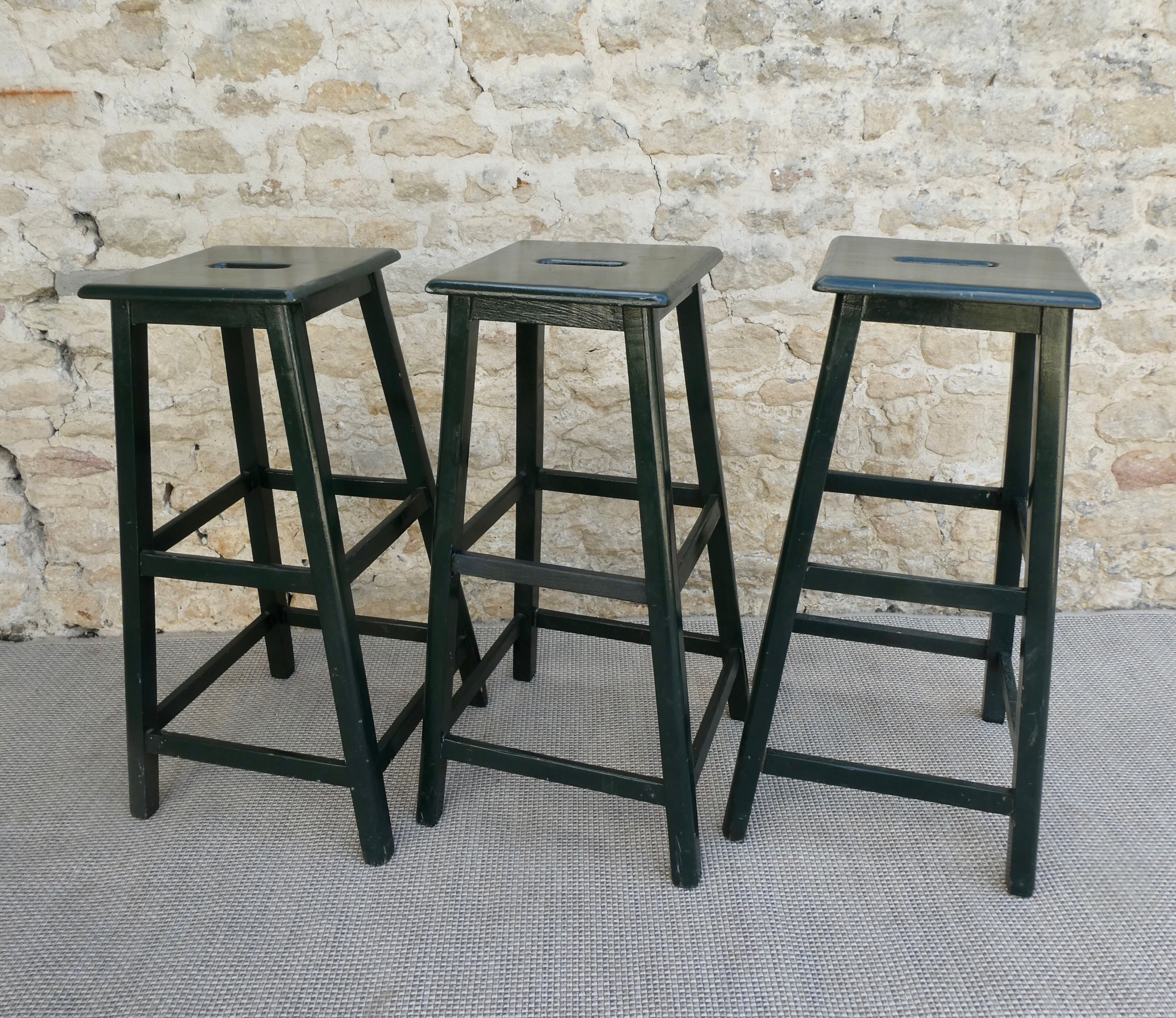 3 high bar stools, wooden, handle