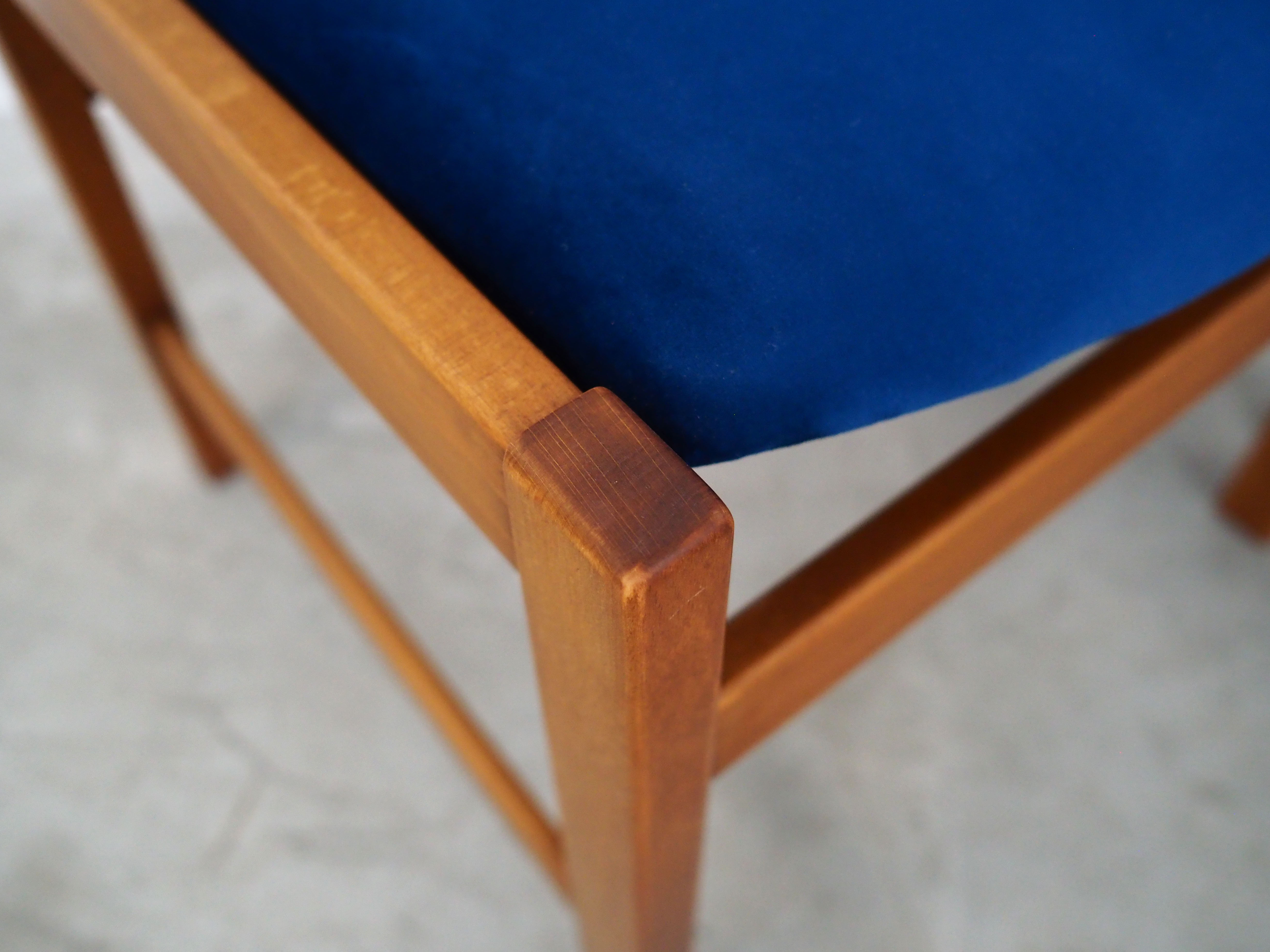 Set of two beech chairs, Danish design, 70s, made in Denmark