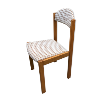 Chaise en bois et tissu