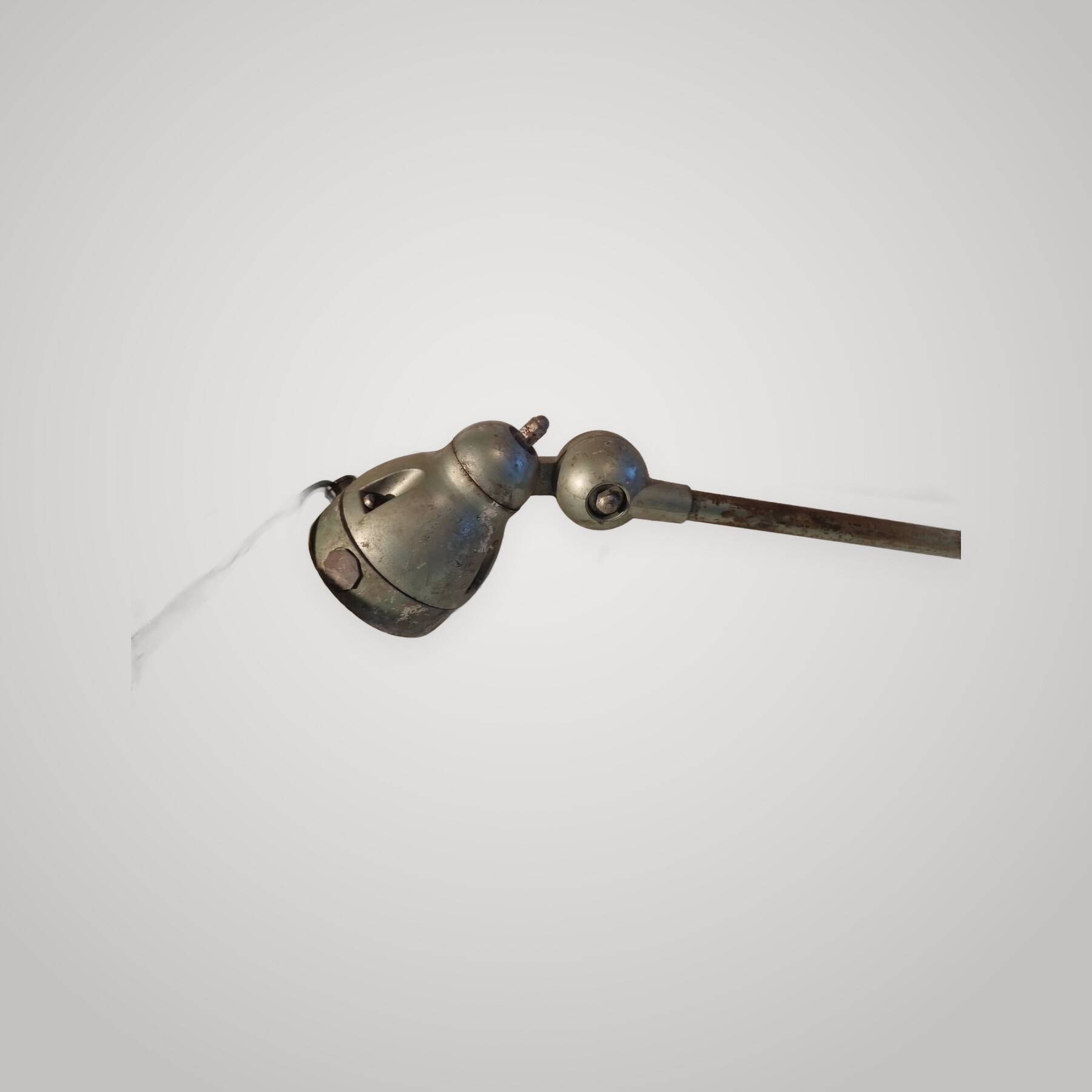 Lampe d’atelier jielde 3 bras..fonctionne
