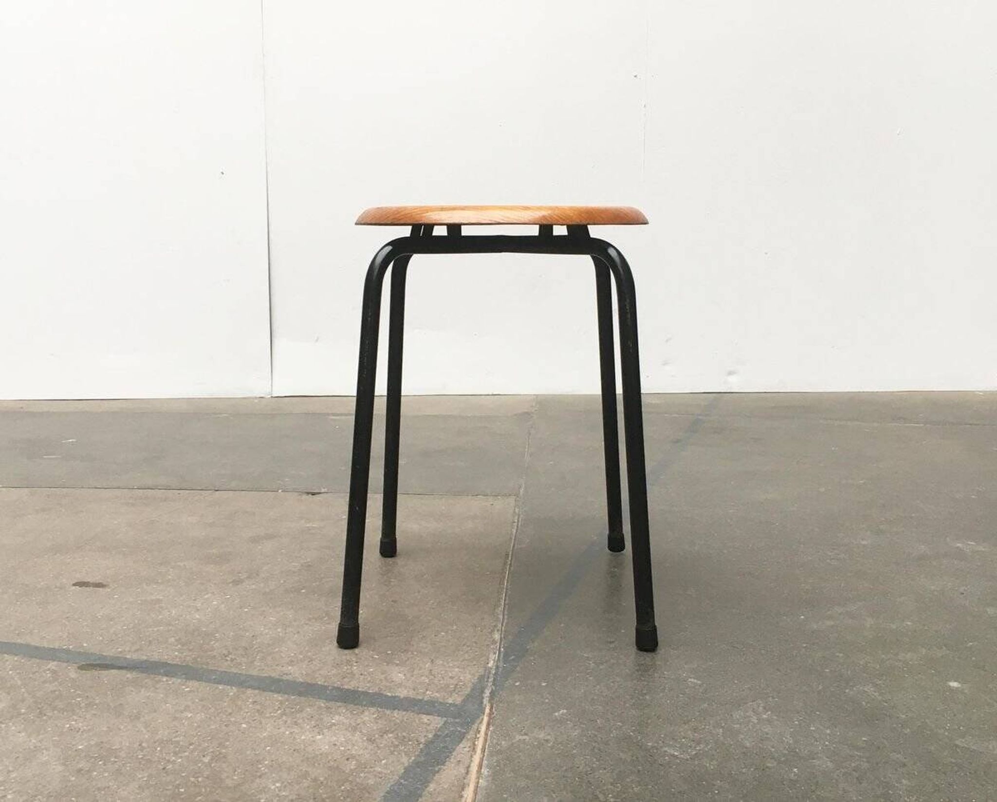 Tabouret danois du milieu du siècle par MH Stalmöbler