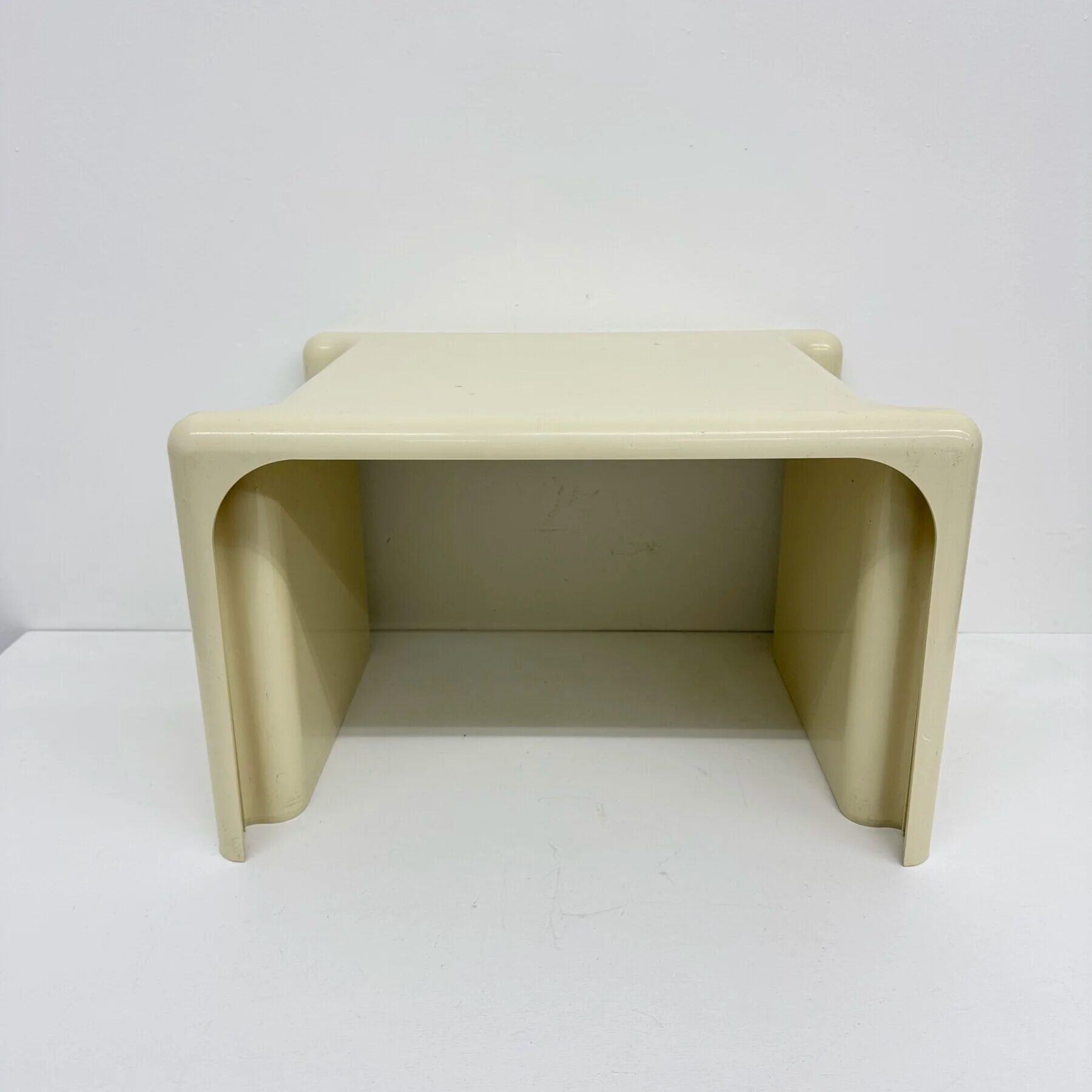 Italian modern plastic side table by Giotto Stoppino for Elco Scorze, 1970s