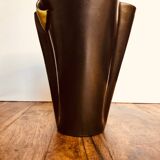Large Vase Signed Elchinger. Black and yellow in free form. 1950s