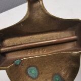 Old door hammer in solid brass. Estimated 1960s.