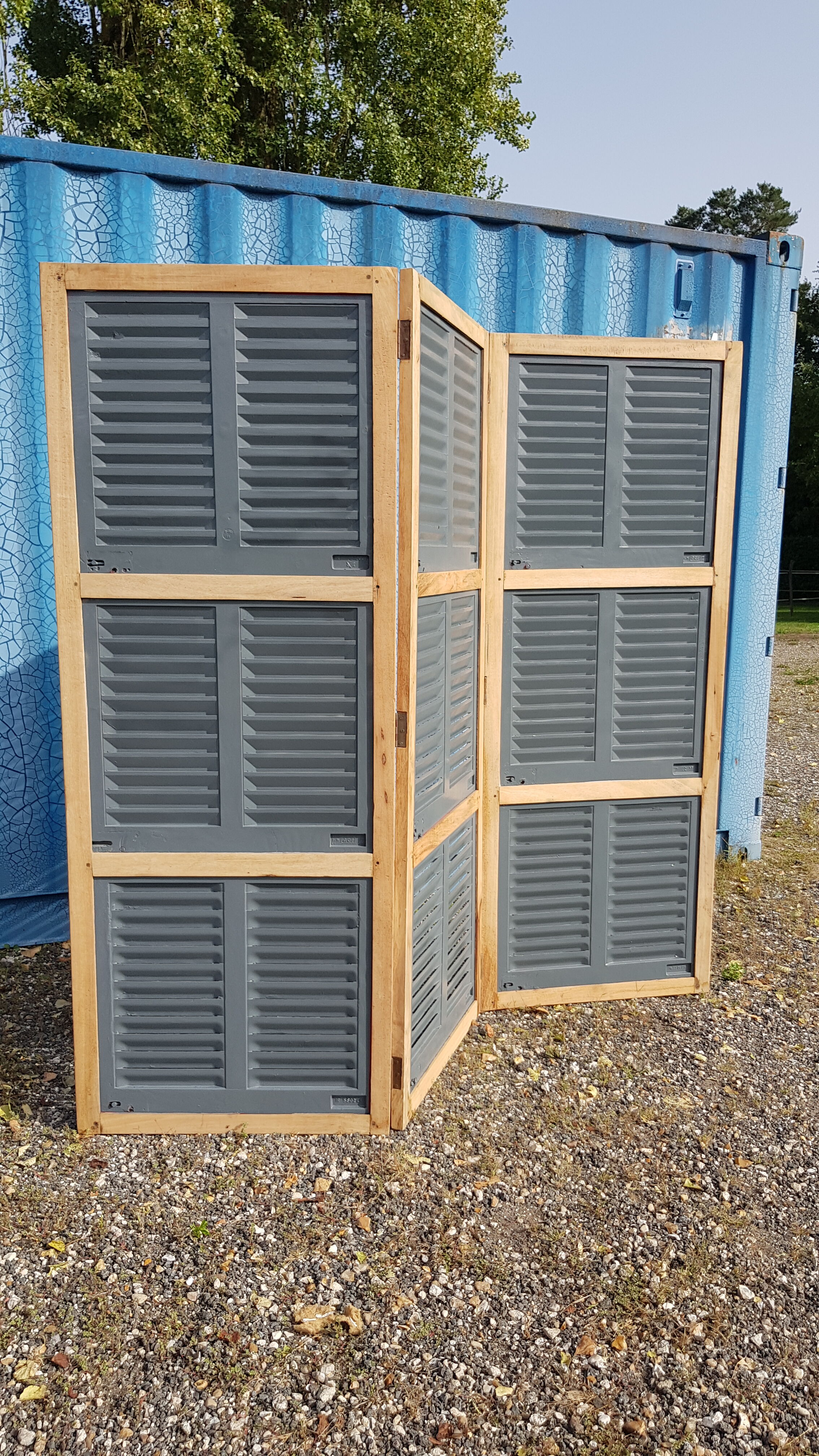 Screen - workshop divider