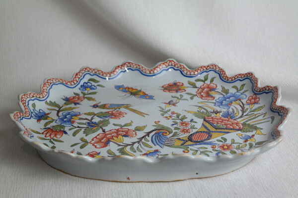 Plat faïence de Desvres décor polychrome corne d'abondance