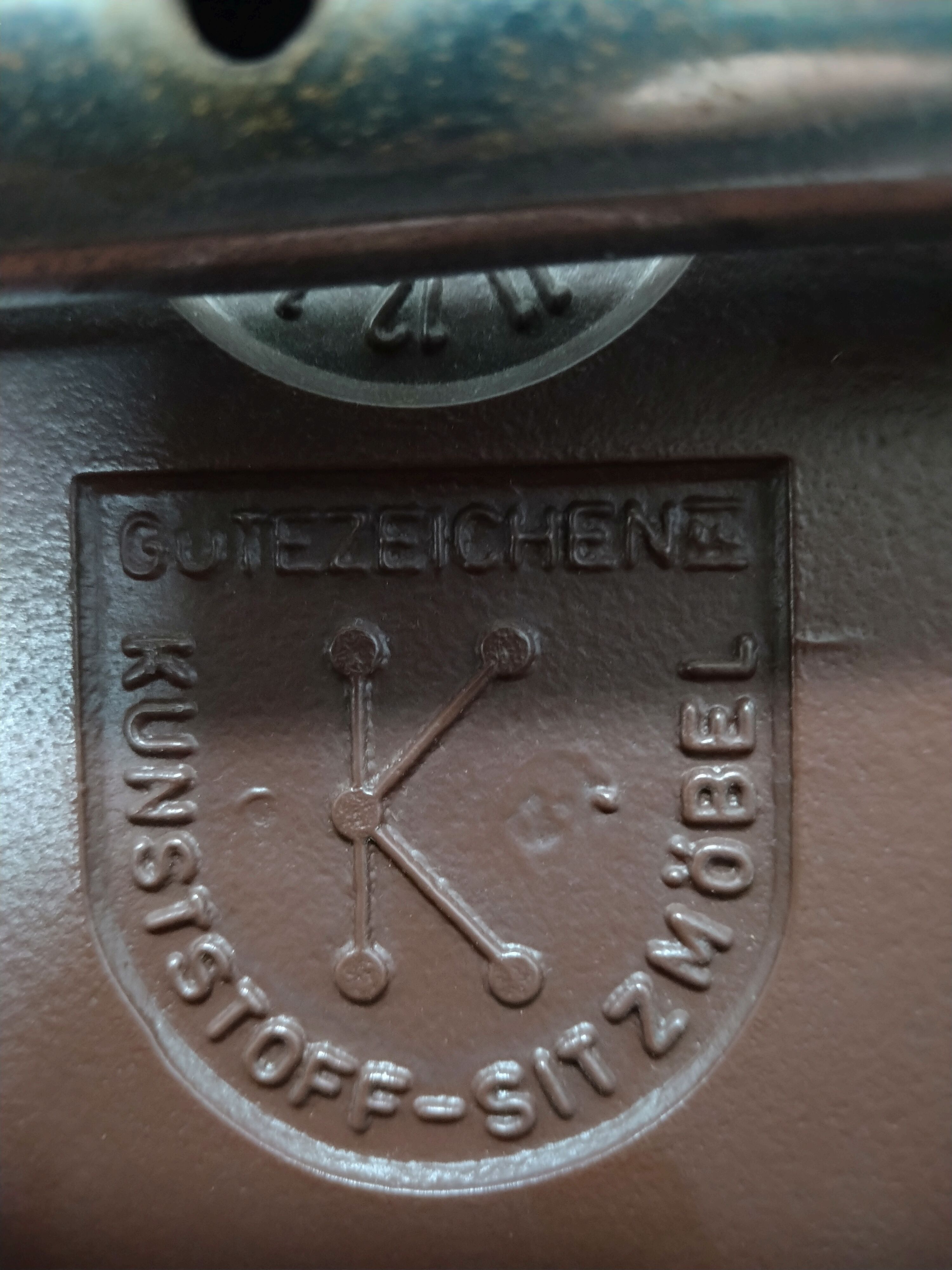 Set of 8 chairs Orly design by Pollak 1975 vintage