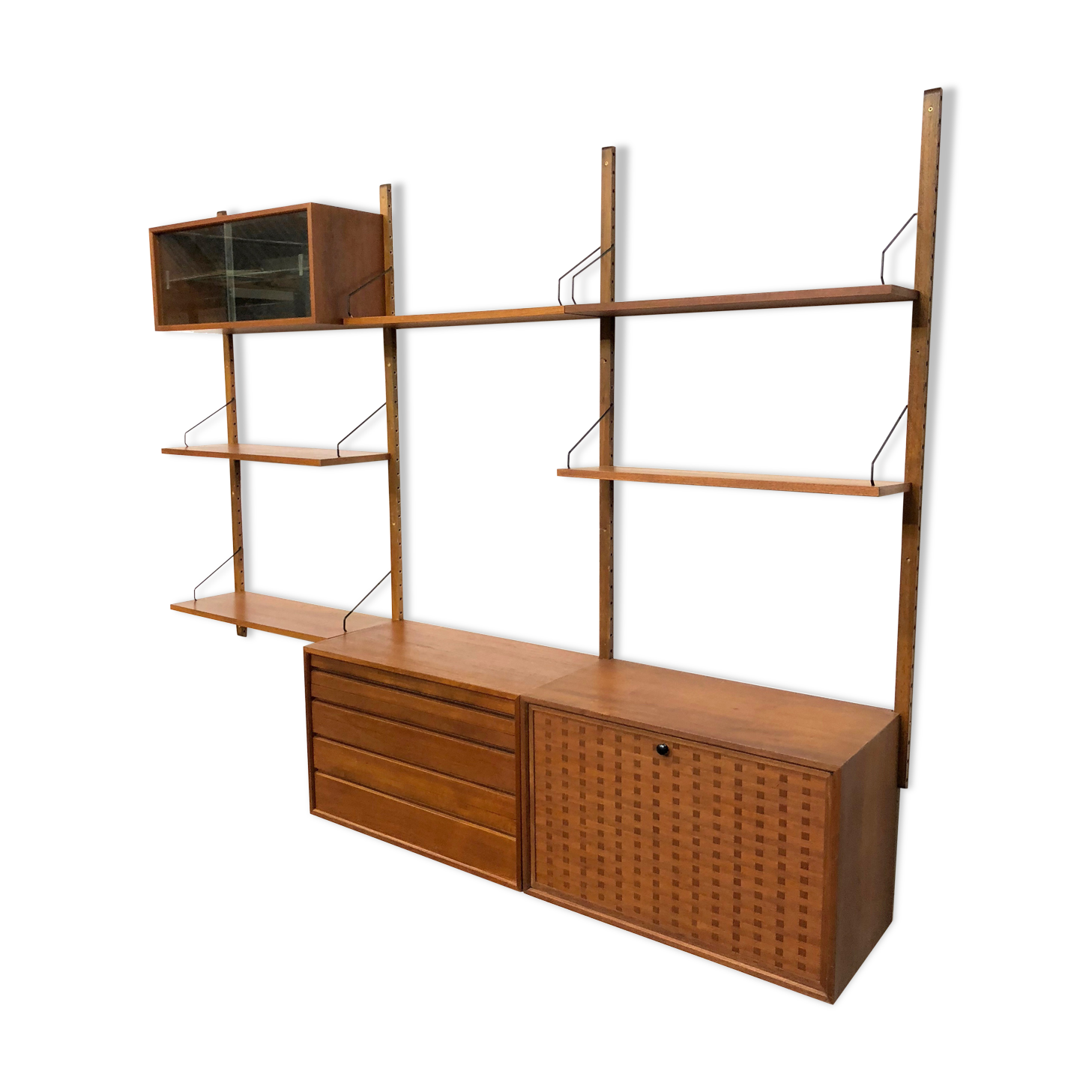 Poul Cadovius royal system