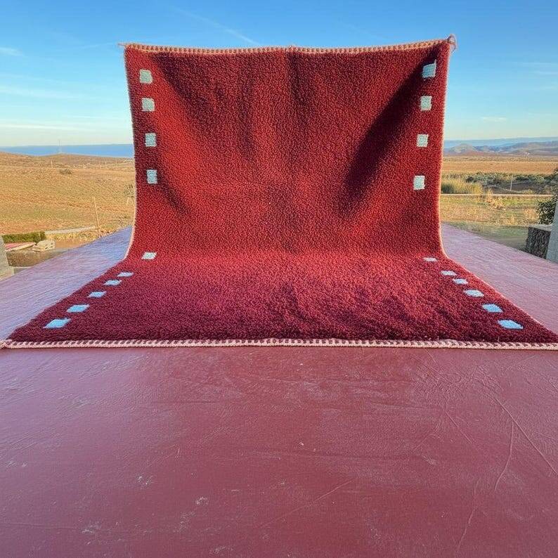 Traditional handmade Atlas wool Berber rug, size 150x250 cm.