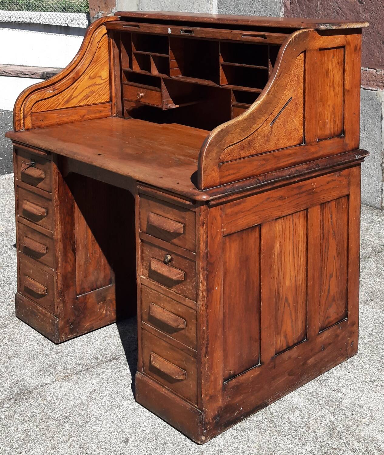 American "Roll Top" desk in oak.