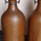 Lot 2 bouteilles anciennes en grès vernissé 0,5 L