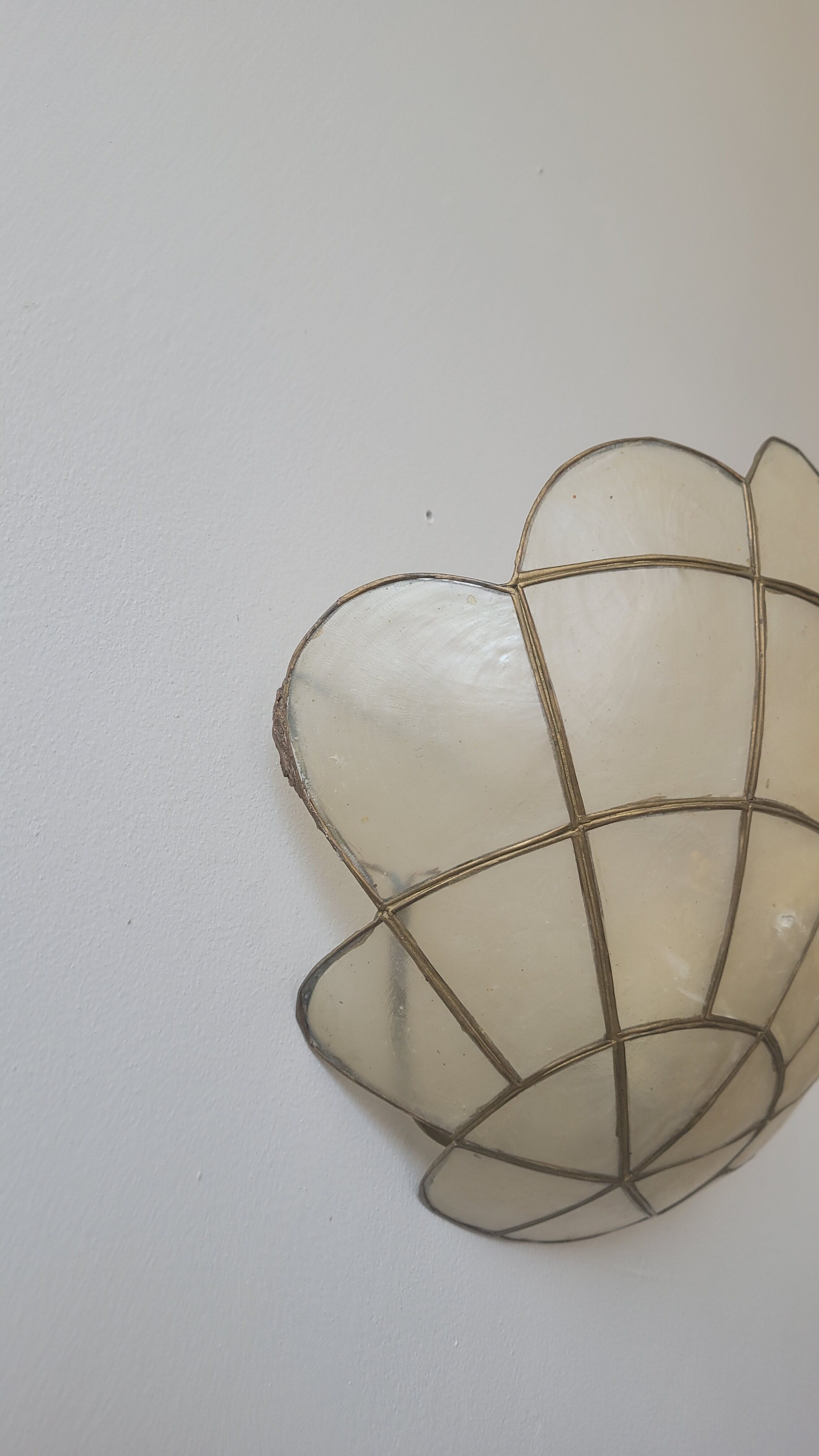 Applique en nacre et laiton