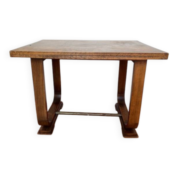 Folding table
