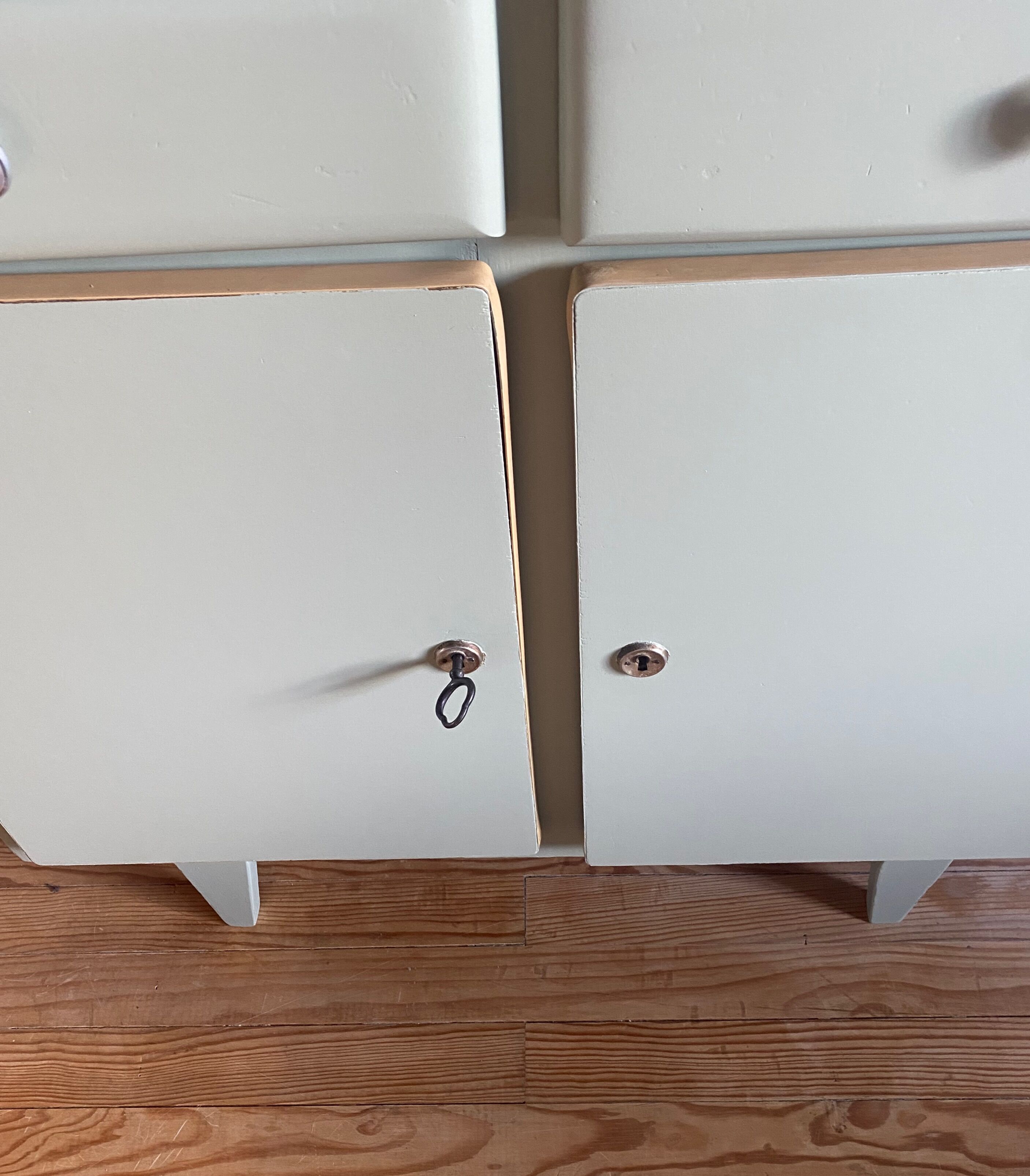 Vintage khaki buffet