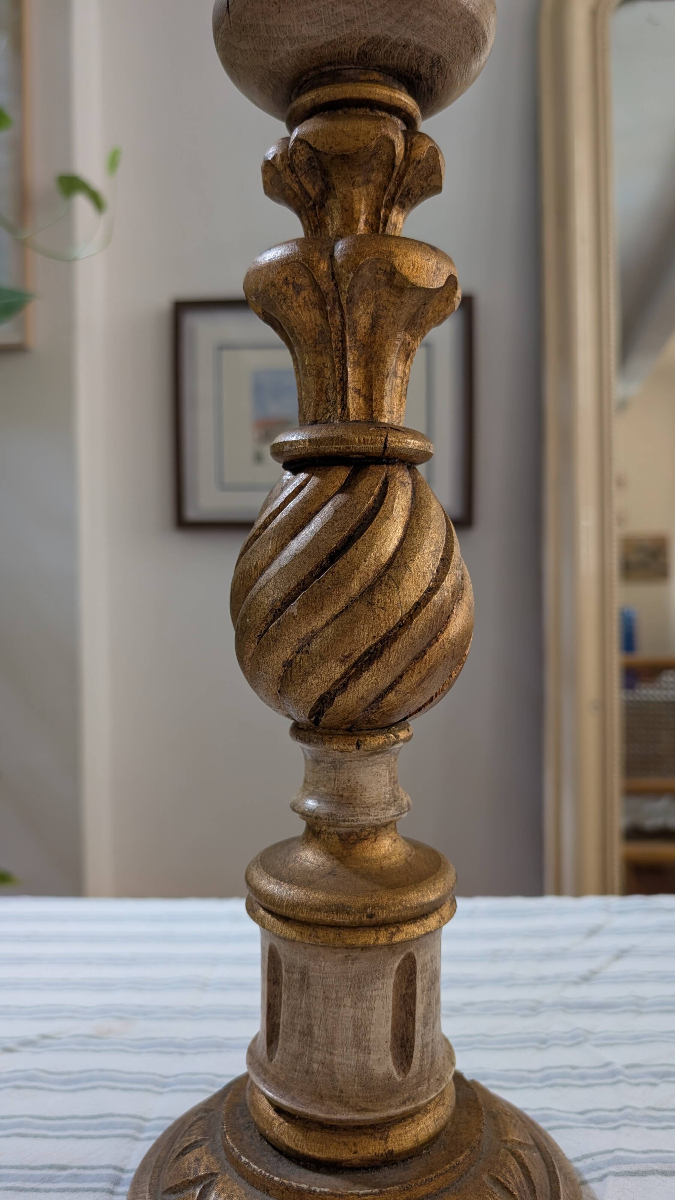 Wooden lamp base