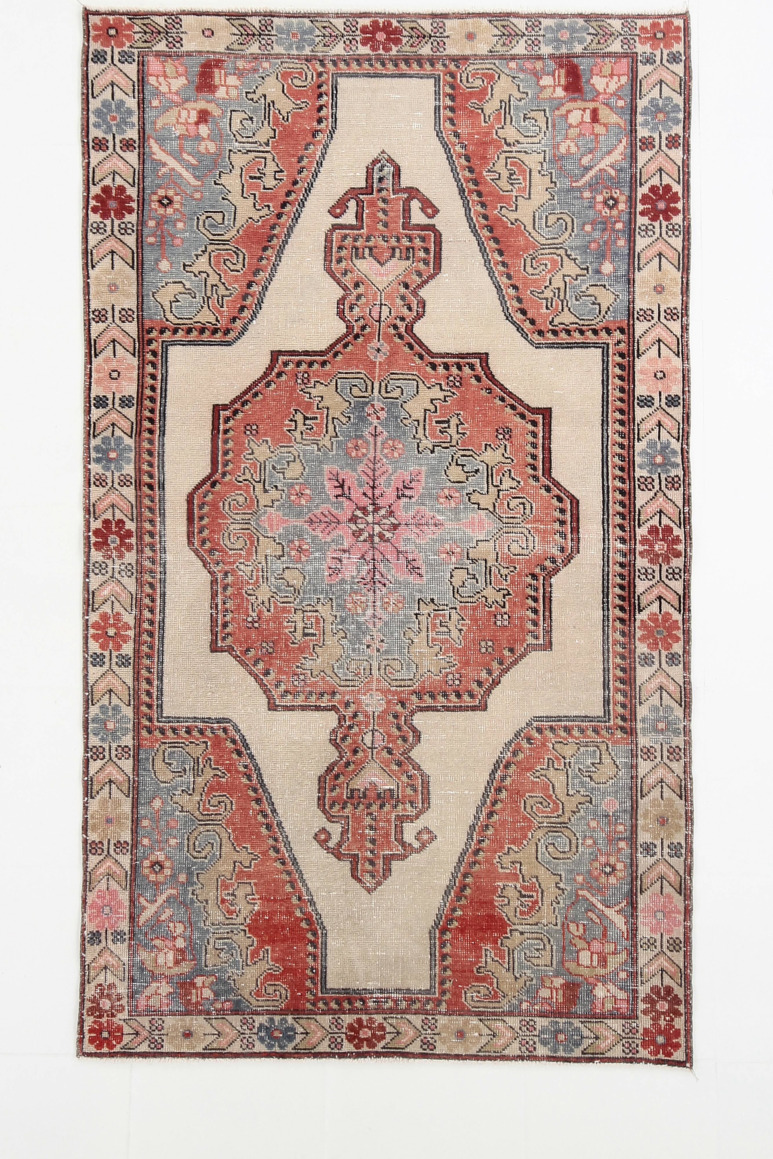 Turkish Red & Beige Classic Vintage Rug, 130x229Cm