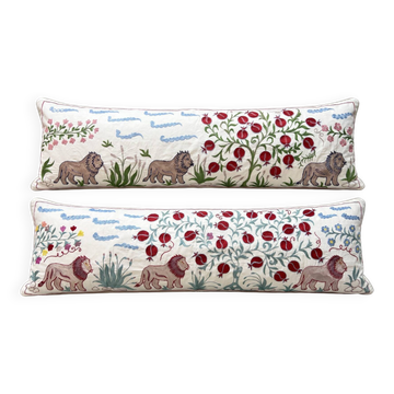 2 housses de coussin vintage brodées