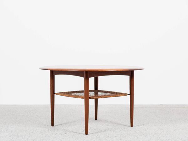 Table basse ronde danoise du milieu du siècle en teck et rotin par Johannes Andersen pour Silkeborg 1960